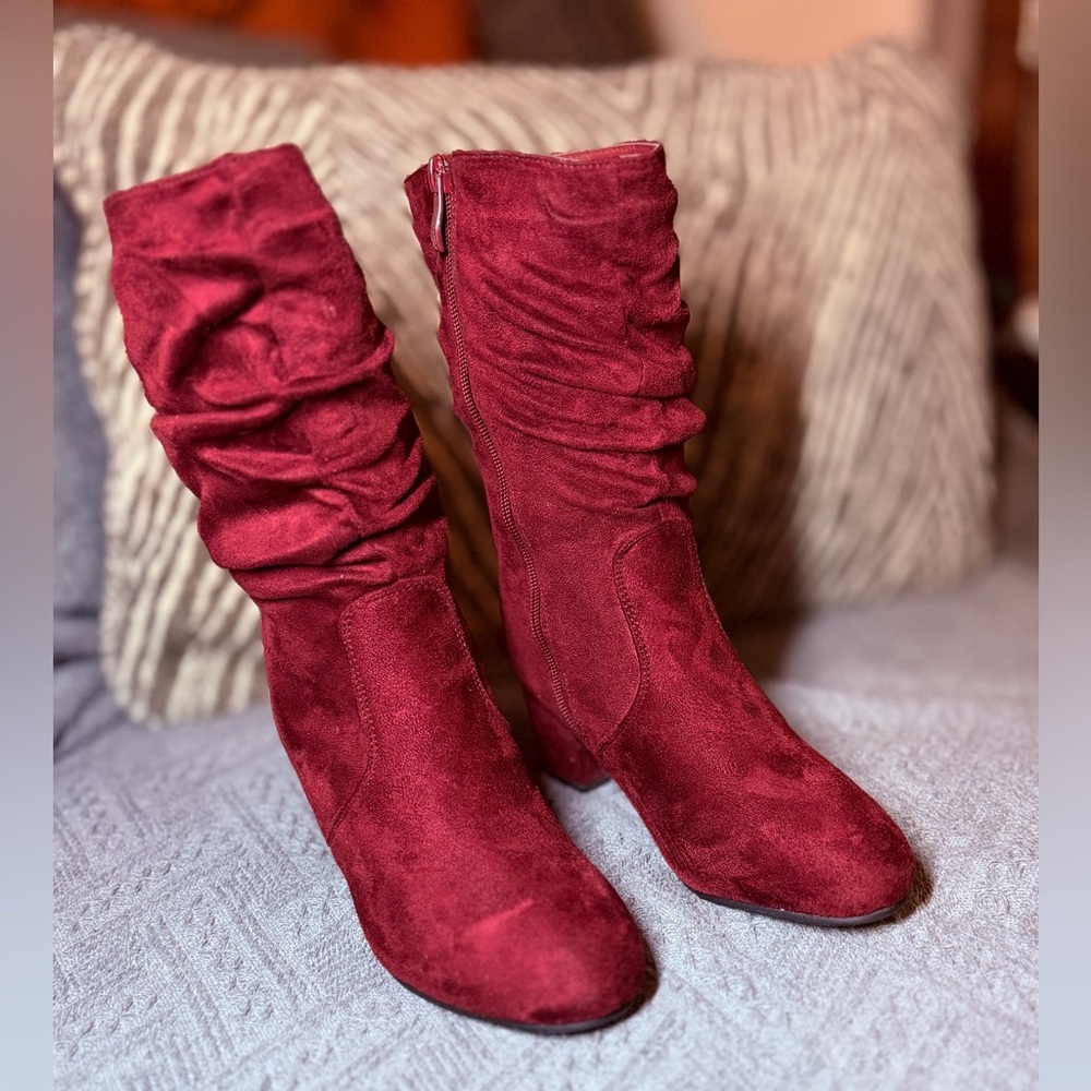 Nature Breeze Burgundy Slouch Suede Boots – Size 7